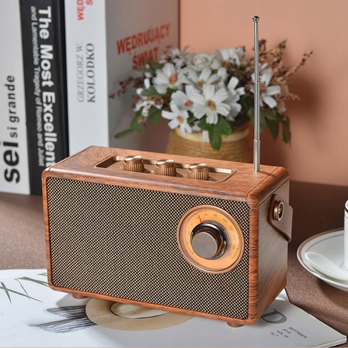 Reproductor de radio en diseño retro vintage de madera mini pequeño